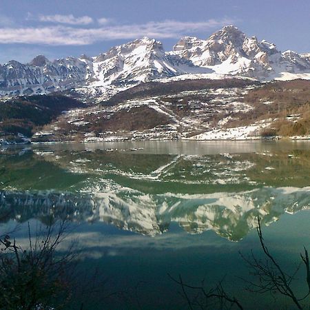 Apartamento Con Jardin Casa Mendiluce El Pueyo de Jaca Exteriér fotografie